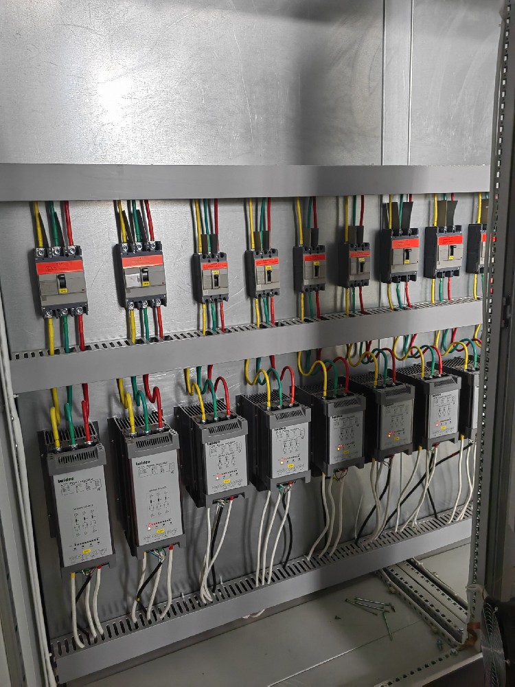 电力调整器出现故障时，若何进行急剧诊断？有哪些常见故障及排除步骤？